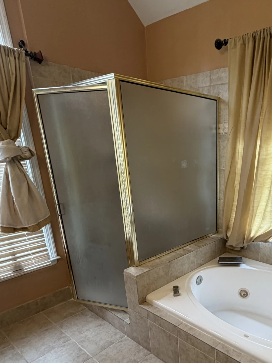Bathroom before renovation